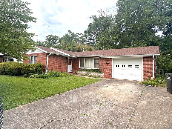 2nd image of 306 S Orchard Dr