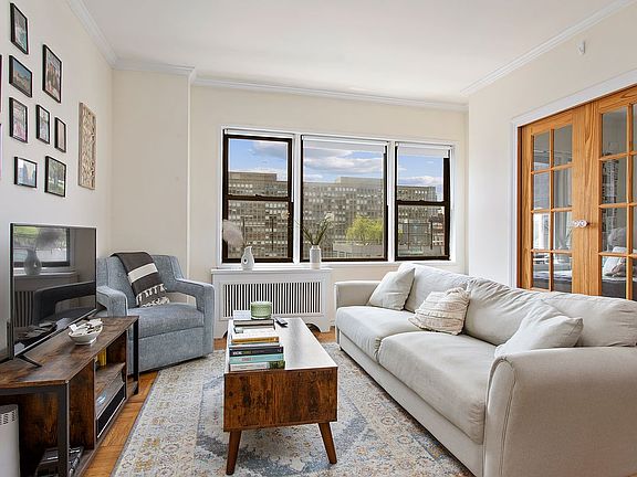 2nd image of 333 E 34th St #17J
