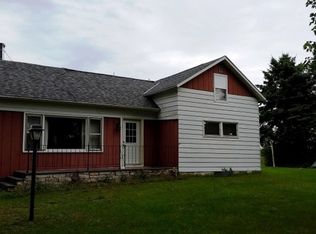 587 Rural St, Berlin, WI 54923