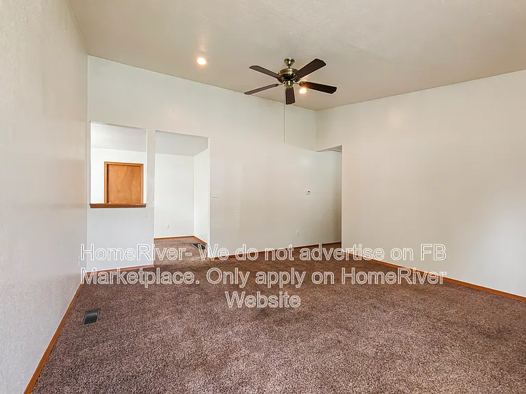 9404 E Main Ave — Photo 6