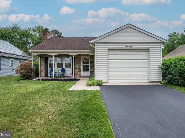 130 Dorchester Dr, Southampton, NJ 08088