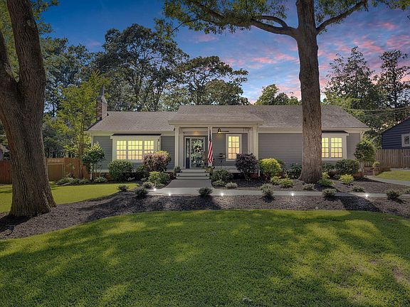 3rd image of 117 Broughton Dr
