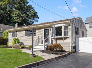 15 Anthony St, Warwick, RI 02886