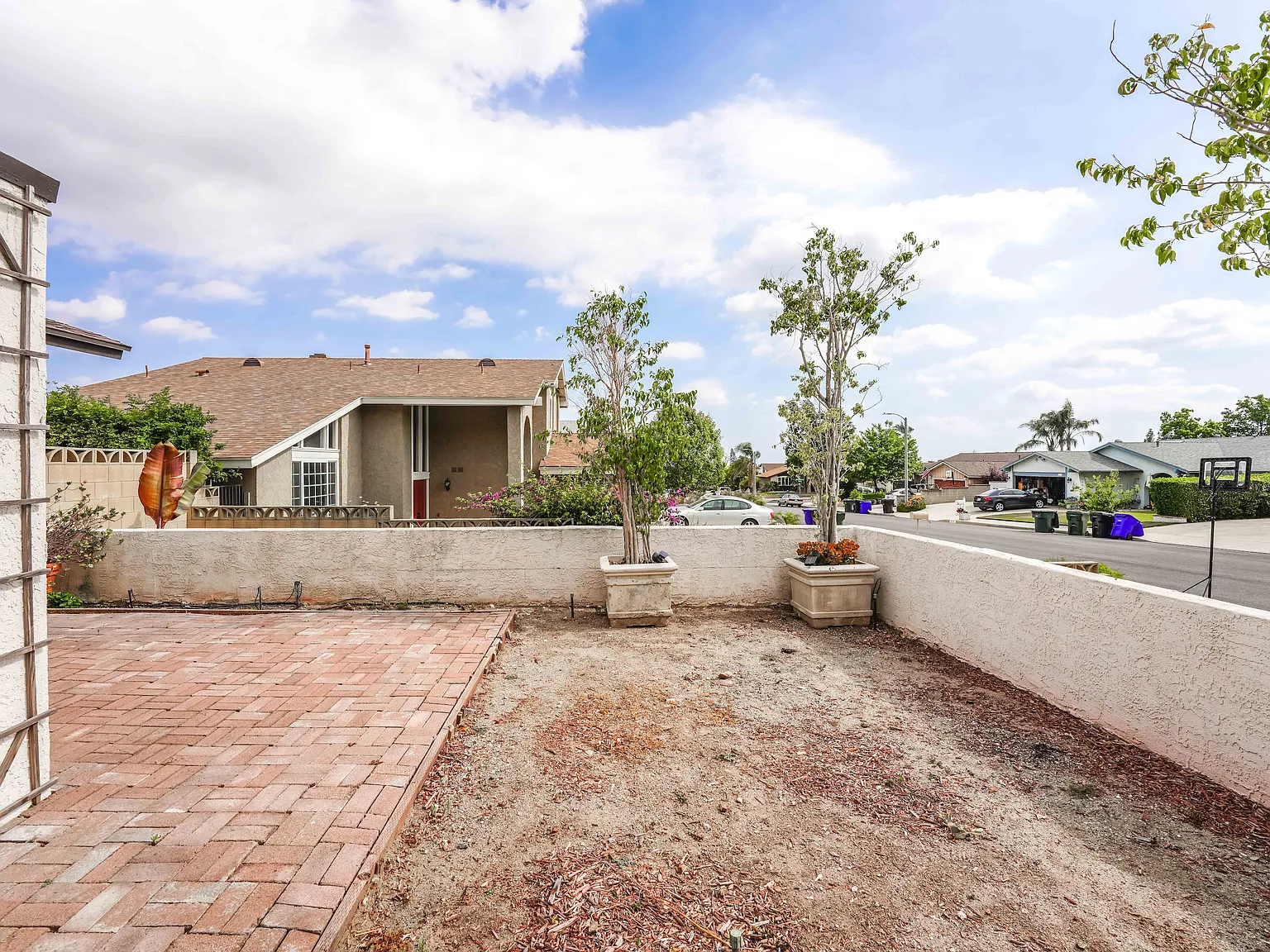 4 bed, 1635 sqft, $3,600 — Photo 3