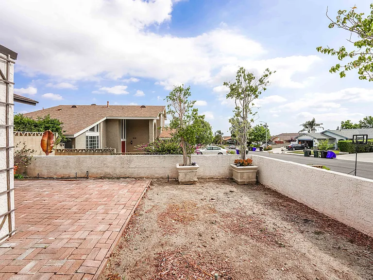 6763 Berkshire Ave — Photo 3