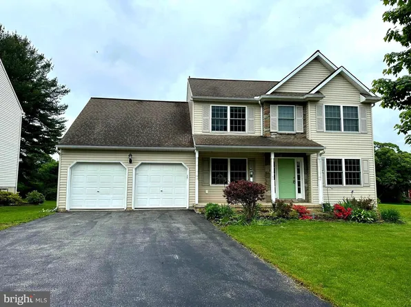 82 Municipal Dr, Millersville, PA 17551