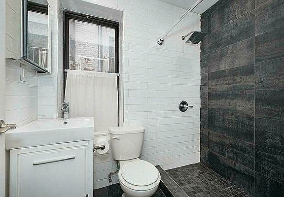 5th image of 242 E 71st St APT 2E