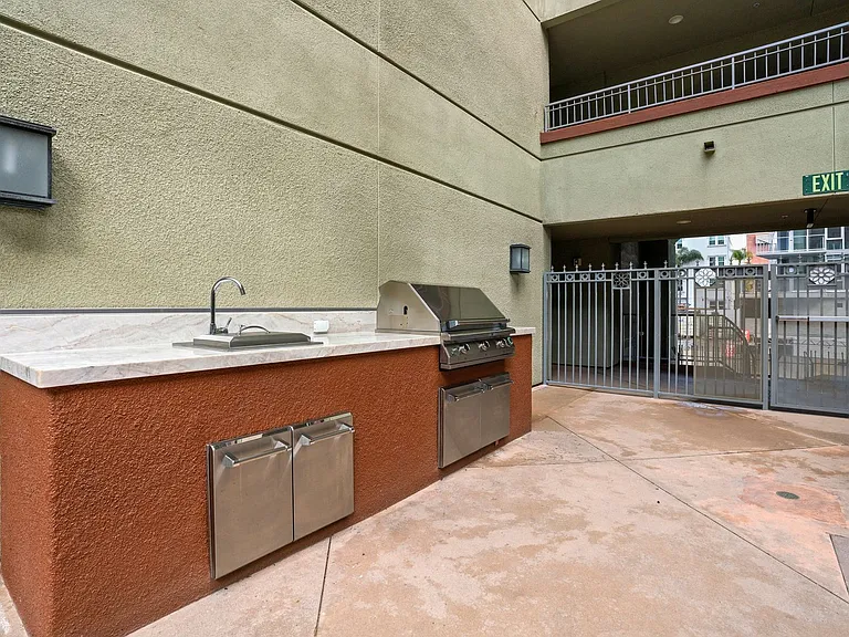 1501 Front St #633 — Photo 27