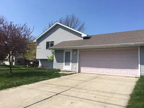 901 Delaware Ave, Ames, IA 50014