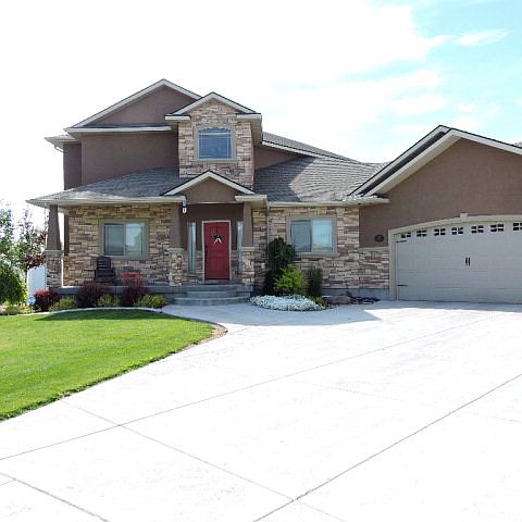 1st image of 732 Bradford Ln