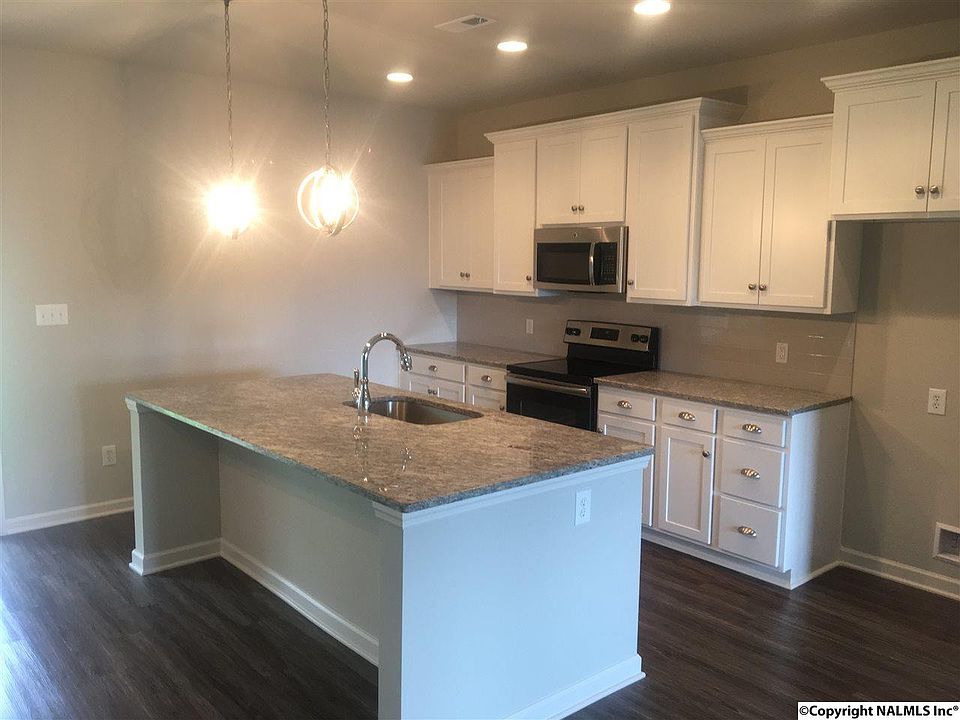 2nd image of 7705 N Catawba Cir NW