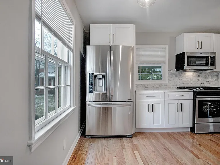 108 Oakmont Ct NE — Photo 11