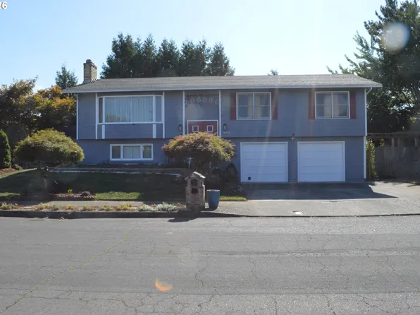 14448 NE Shaver St, Portland, OR 97230