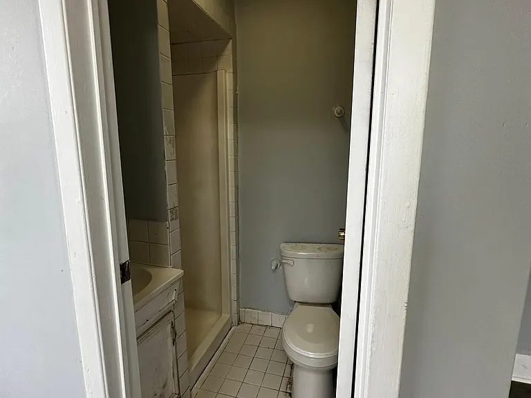 125 N 5th Ave #2R — Photo 8