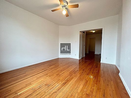 3rd image of 692 Henry St APT 2R