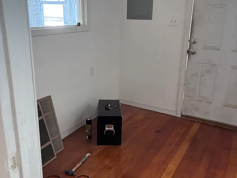 115 W Main St — Photo 16