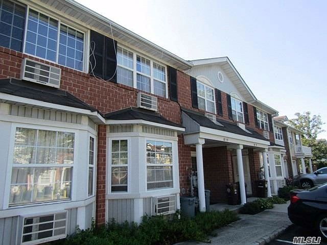 1st image of 8275 Country Pointe Cir