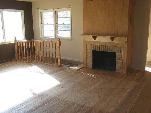 2nd image of 517 Barrett Blvd