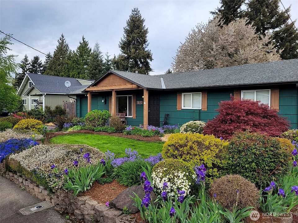1st image of 11924 SE 169th Place