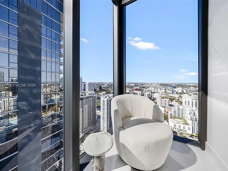 700 NE 24th St #4007 — Photo 55