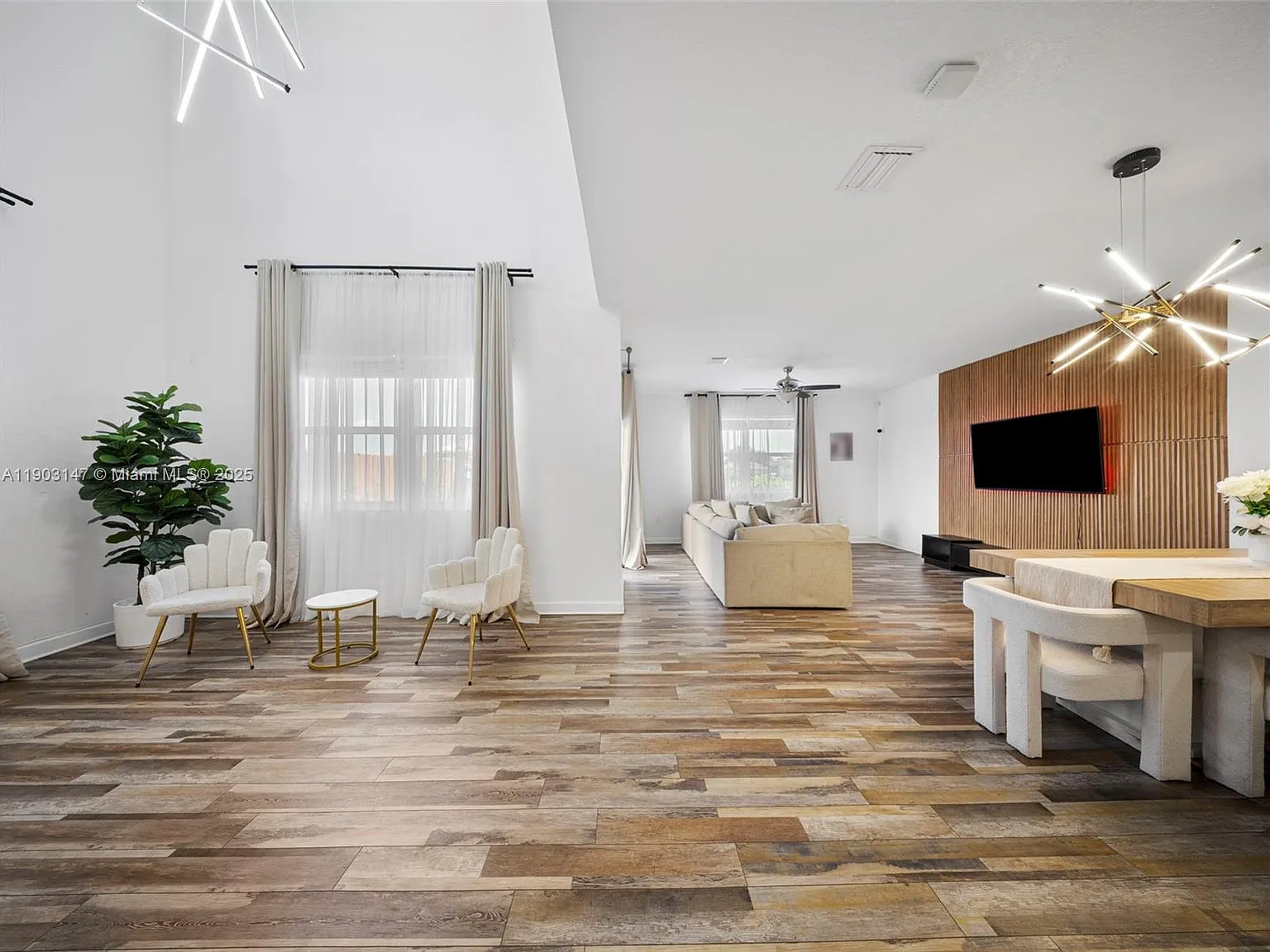 Keys Gate Residential — Photo 2
