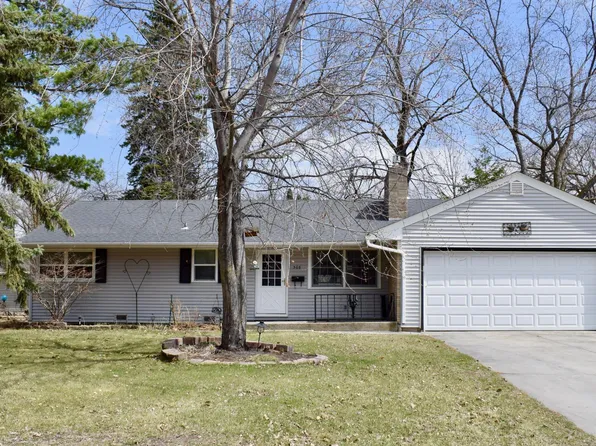 308 Kneale Ave N, Thief River Falls, MN 56701