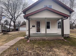 315 Wisconsin St, Waupaca, WI 54981