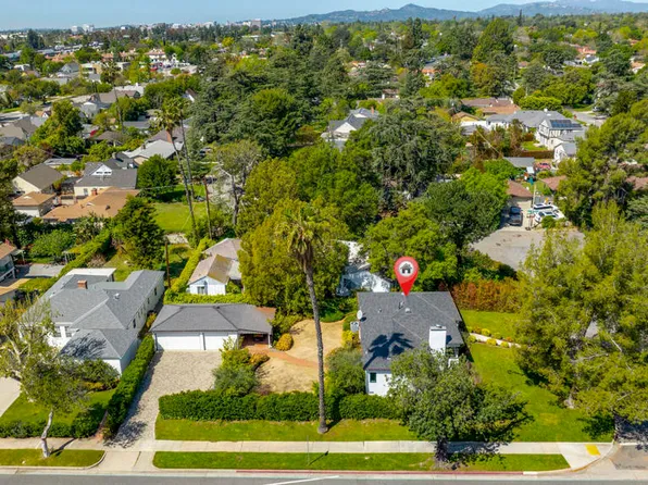 2710 Deodar Cir, Pasadena, CA 91107
