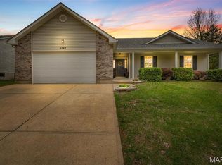 9787 Cedar Dr, Hillsboro, MO 63050
