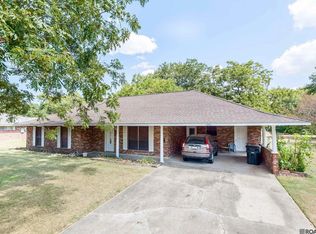 1386 Hermosa Dr, Baton Rouge, LA 70815