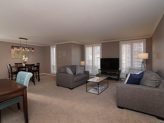 2nd image of 912 Claytonbrook Dr APT 2