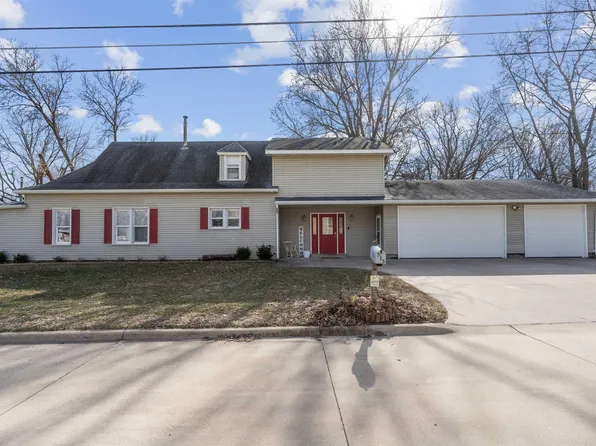 515 6th Ave NW, Independence, IA 50644