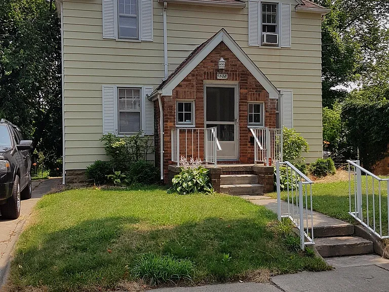 1523 Gainey Ave — Photo 1
