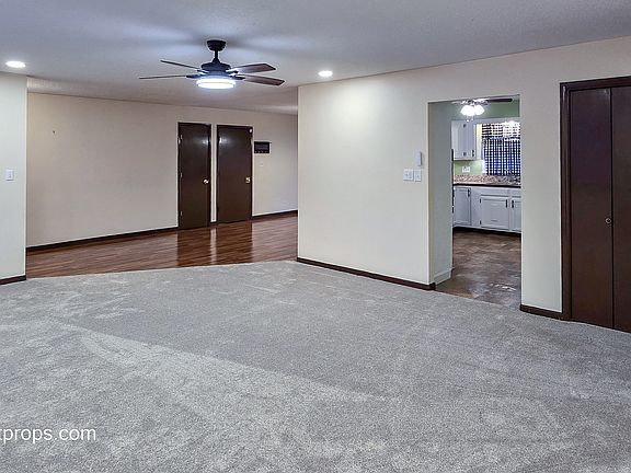 4th image of 1404 Scenic Dr