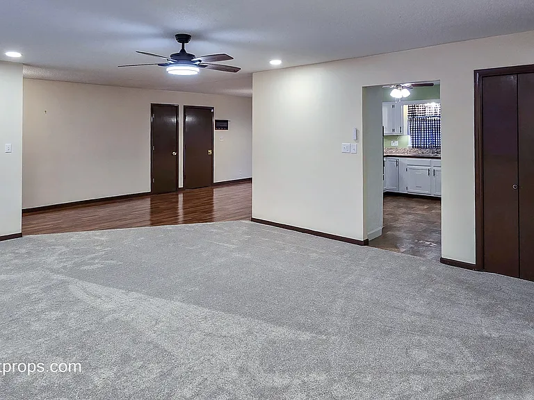 1404 Scenic Dr — Photo 4