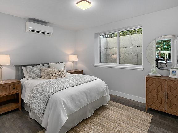 Master bedroom with mini-split cooling and heating system
