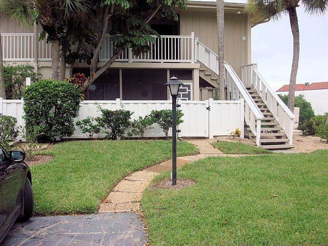 2nd image of 741 Manatee Ave