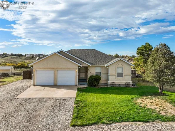 541 S El Charro Dr, Pueblo West, CO 81007