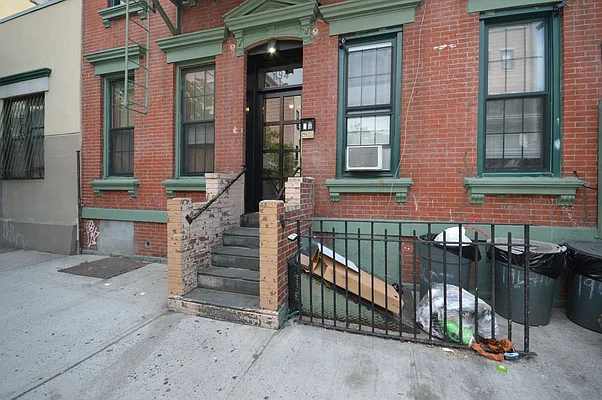 Rented by Simply Brooklyn Realty Inc | media 40