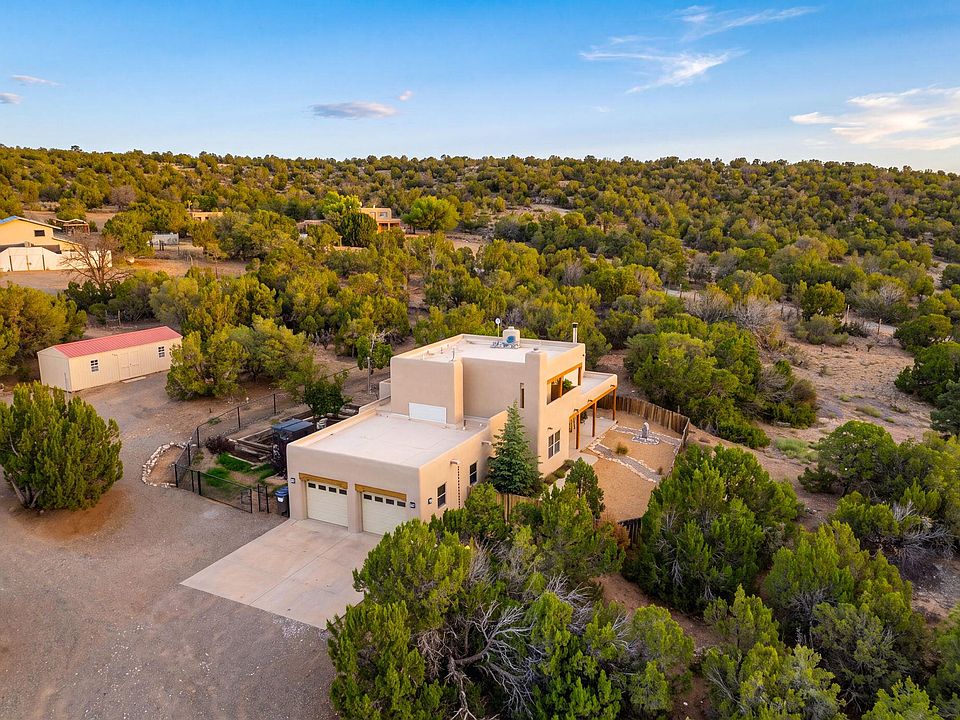 1st image of 1 Cactus Ranch Ln