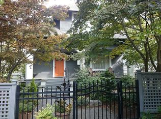 1510 16th Ave E, Seattle, WA 98112