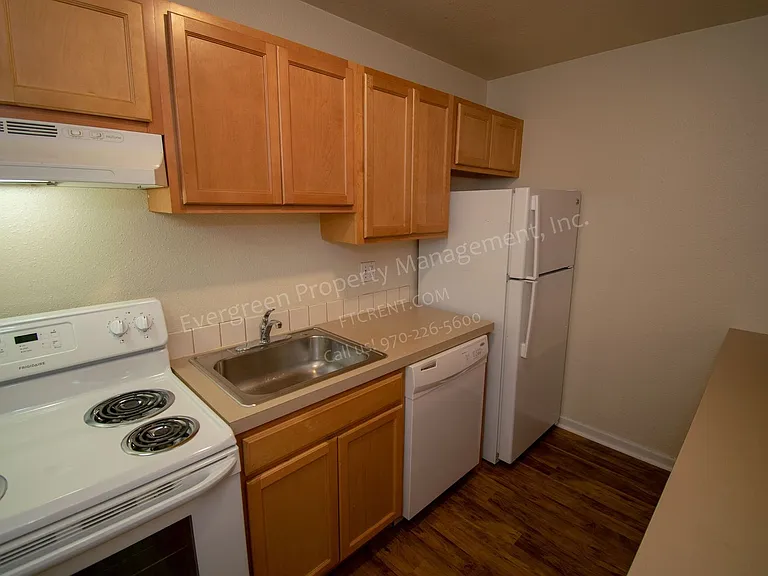 2147 27th Avenue Ct — Photo 14