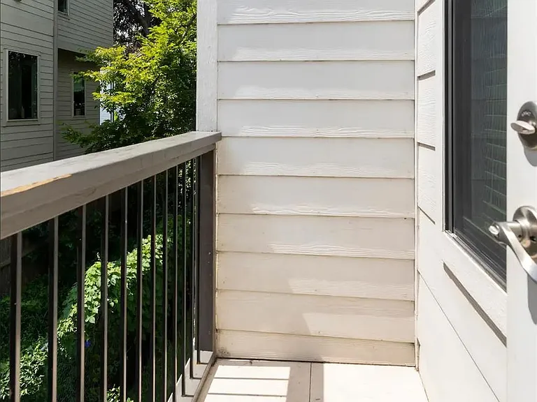 1413 Holly St #A — Photo 17
