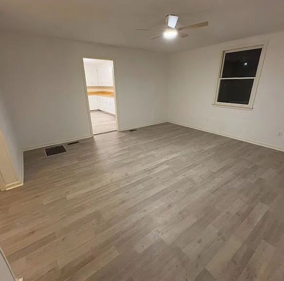 208 McCully St — Photo 14