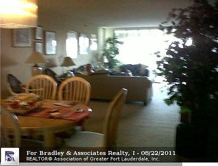 1st image of 3507 Oaks Way APT 909