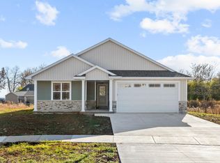 70 Gibson Ct, Oshkosh, WI 54902