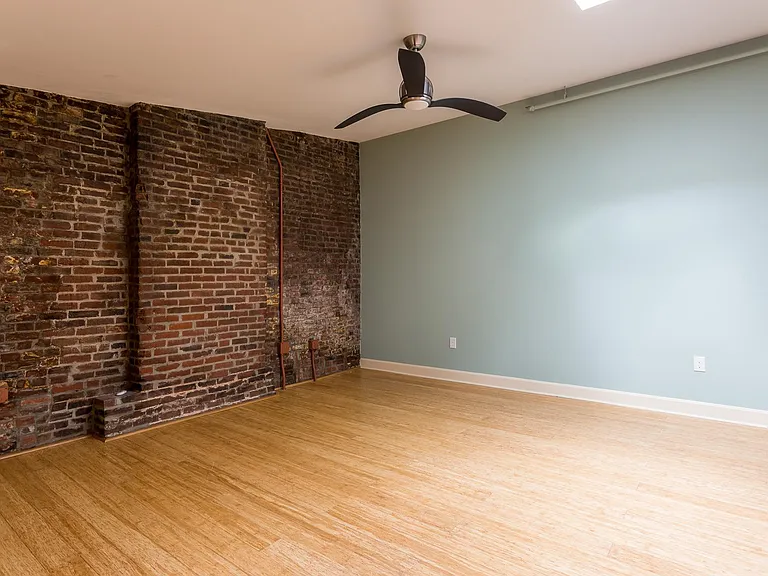 532 S 4th St #501 — Photo 7