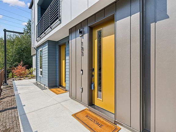 12207 137th PL NE Bldg 26-103