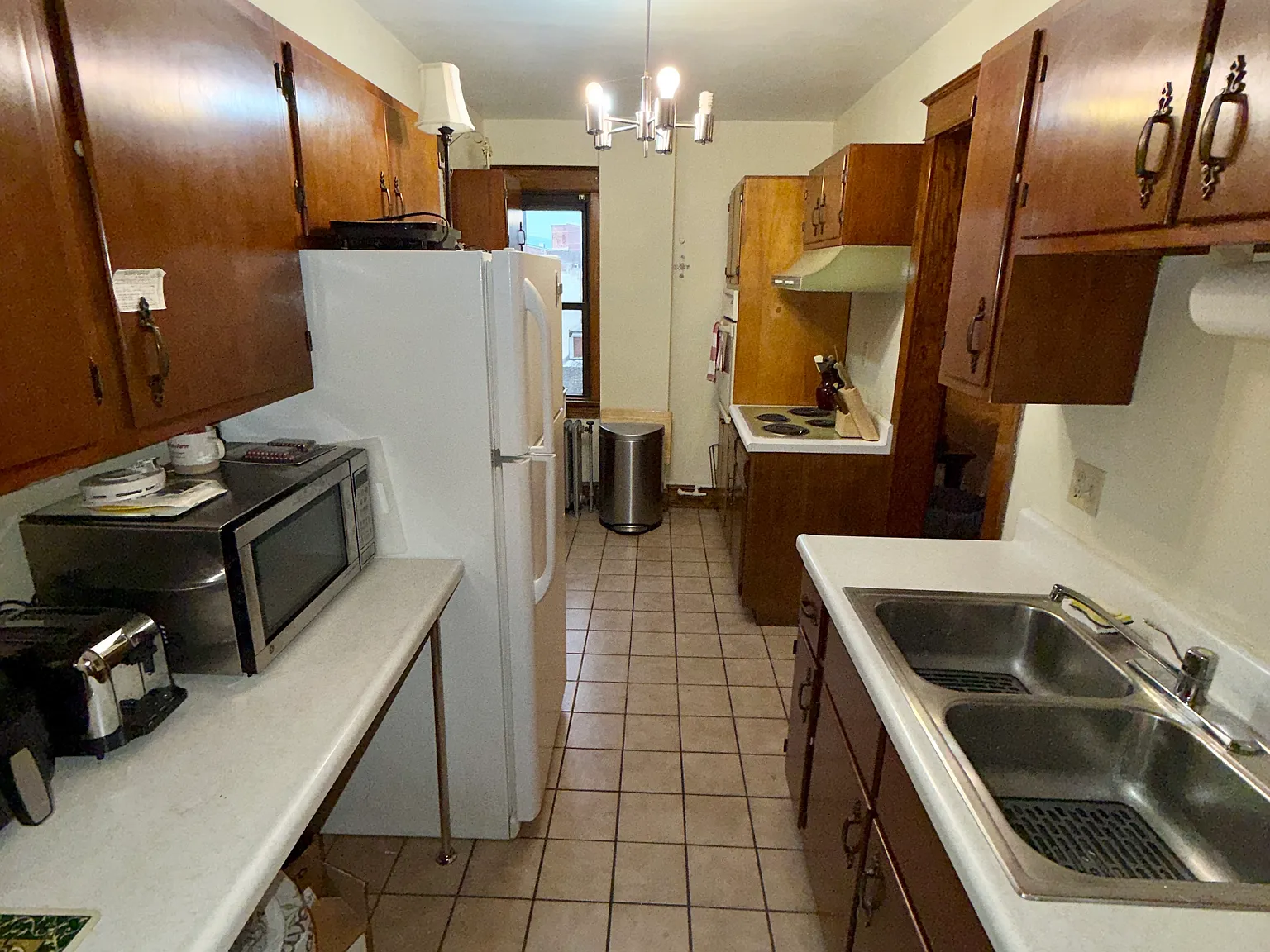 2 bed, $900 — Photo 2