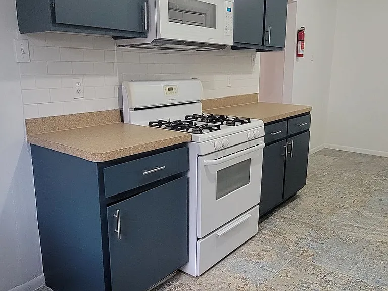 1527 Johanna Dr #C — Photo 16